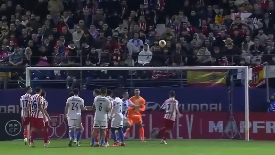 官方：深圳新鹏城外援加西亚、杜加利奇、莱昂索三人离队