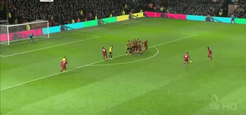 穆勒与梅西交手记录：穆勒正式比赛7胜1负，周末将...